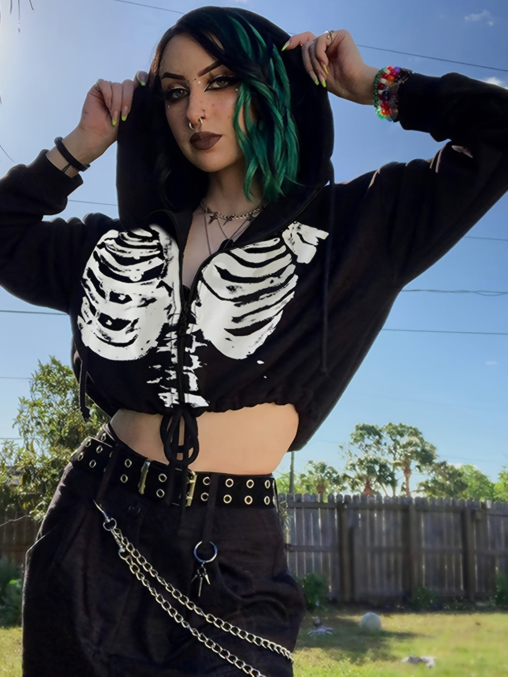 Women's Gothic Skull Print Casual Drawstring Short Hoodie Long Sleeve Top