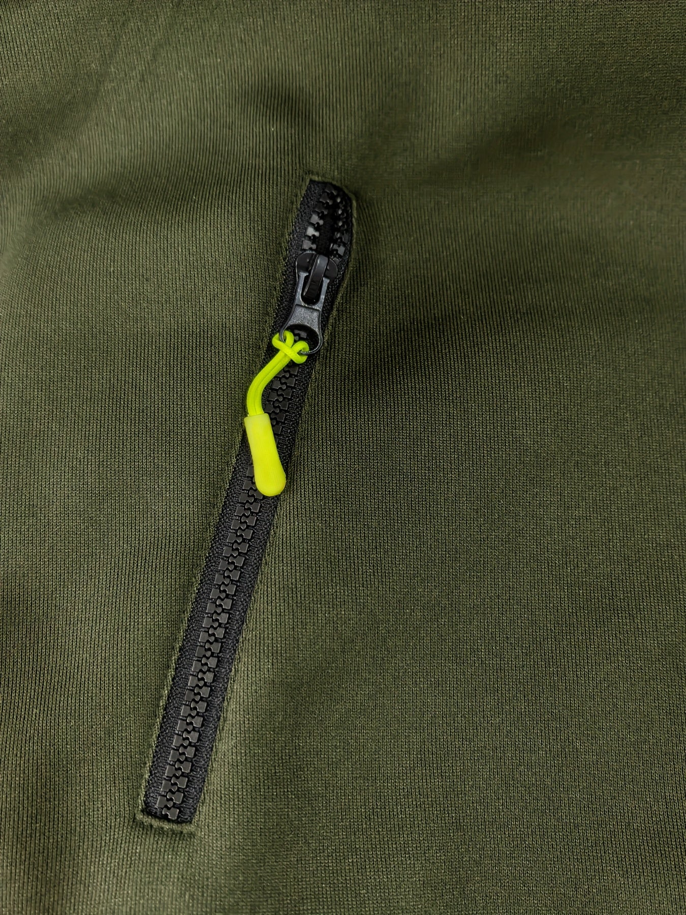 [Loose Fit Hooded Sweatshirt] Men's Olive Green Loose Fit 1/4 Zip Hooded Sweatshirt | Casual Long Sleeve Pullover with Elastic Cuffs, Machine Washable for Hiking, Travel & Outdoor Activities (Spring/Fall)