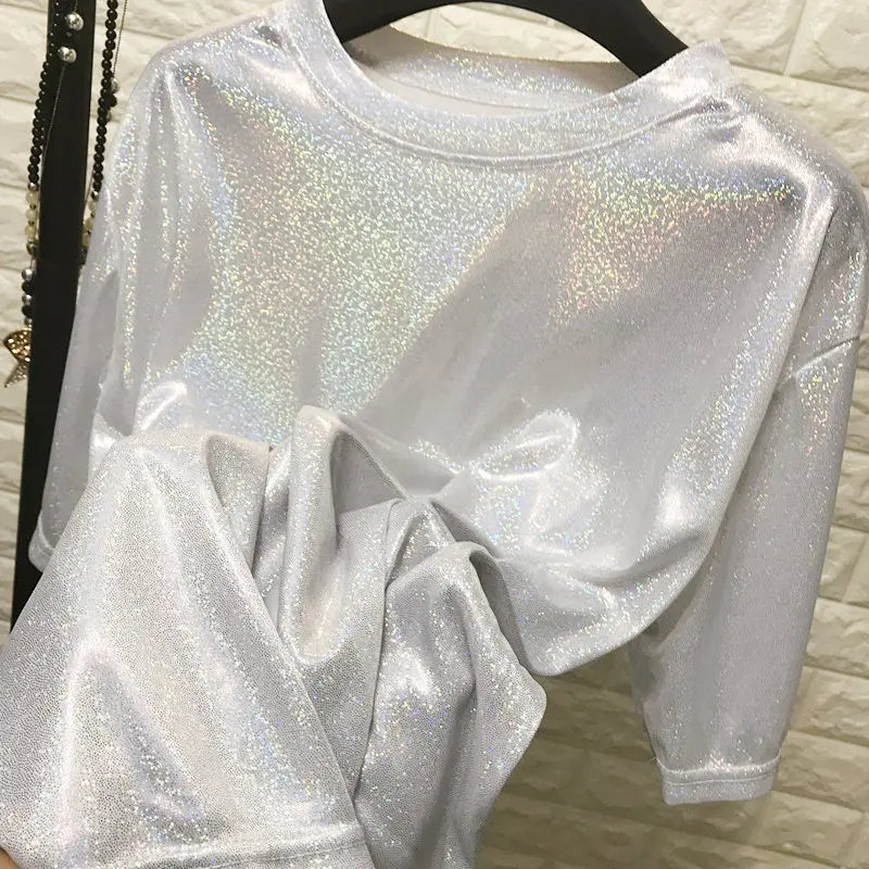 Sommer Frau Tops glänzend lose Kurzarm T-Shirt sexy Club ästhetische Harajuku Frauen stilvolle helle Seide T-Shirt