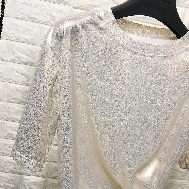 Sommer Frau Tops glänzend lose Kurzarm T-Shirt sexy Club ästhetische Harajuku Frauen stilvolle helle Seide T-Shirt