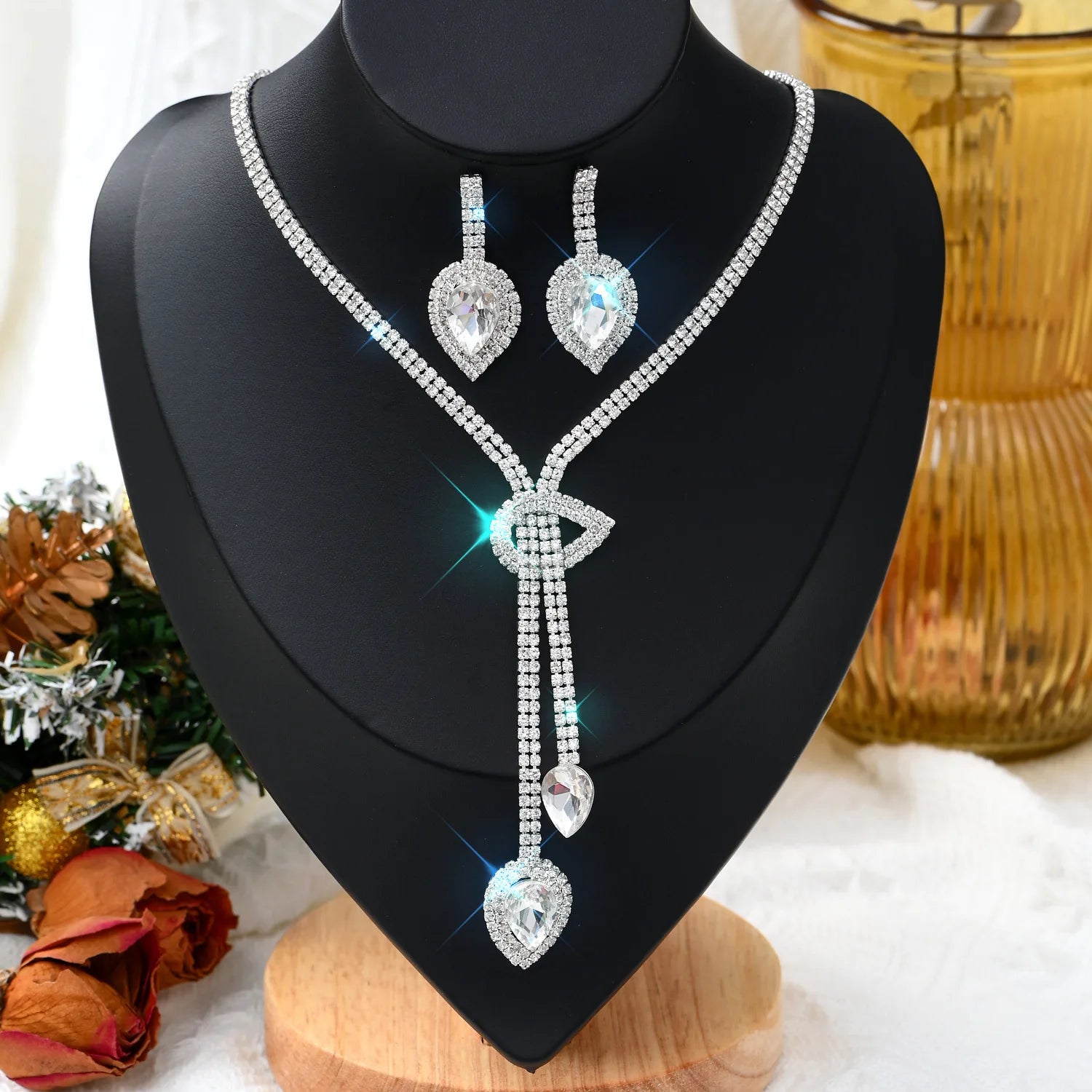 1 Satz modischer Krallenketten mit Kupfer-Intarsien, Halskette, Ohrringe, Schmuckset, Damen-Hochzeitsbankett, Party, Alltagsbedarf