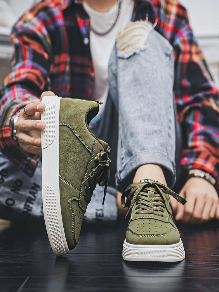 1 Paar Sportliche Freizeitschuhe zum Skateboarden, bequem und modisch, mit einem eng anliegenden Obermaterial, das sich dem Fuß anpasst und rutschfest ist.