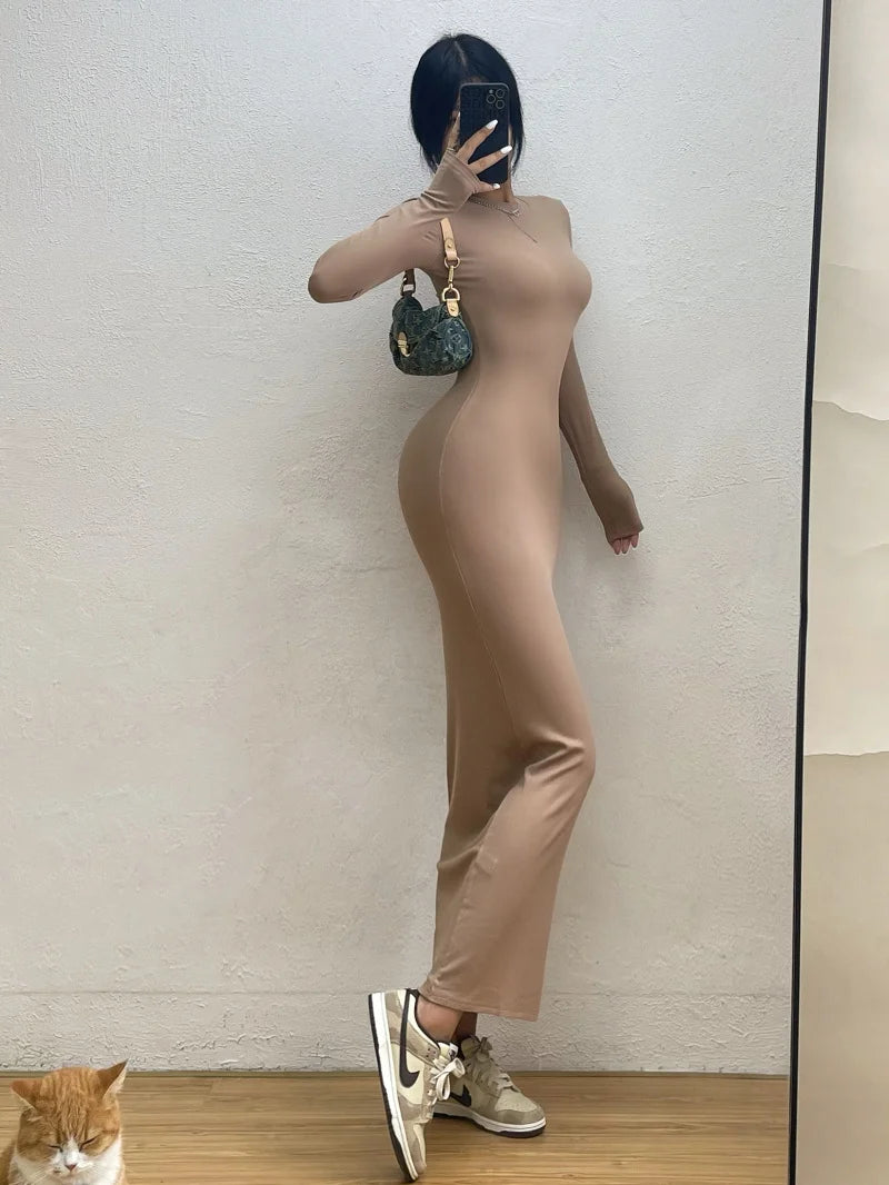 WOMENGAGA Einfache Maxi Langes Kleid Rundhals Langarm Enge Dünne Maxi Kleider Elegante Mode Koreanische Frauen Robe DEH8