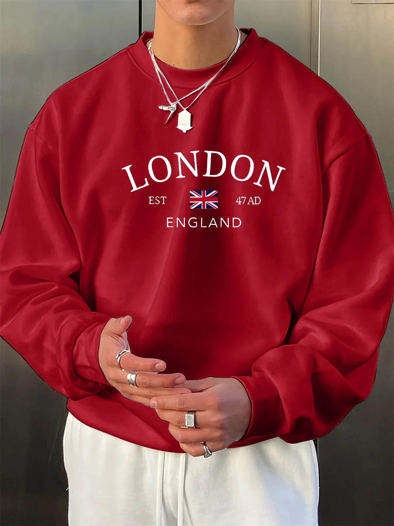 Men's autumn and winter fashionable casual loose London England letter graphic printed long sleeved round neck sweatshirt