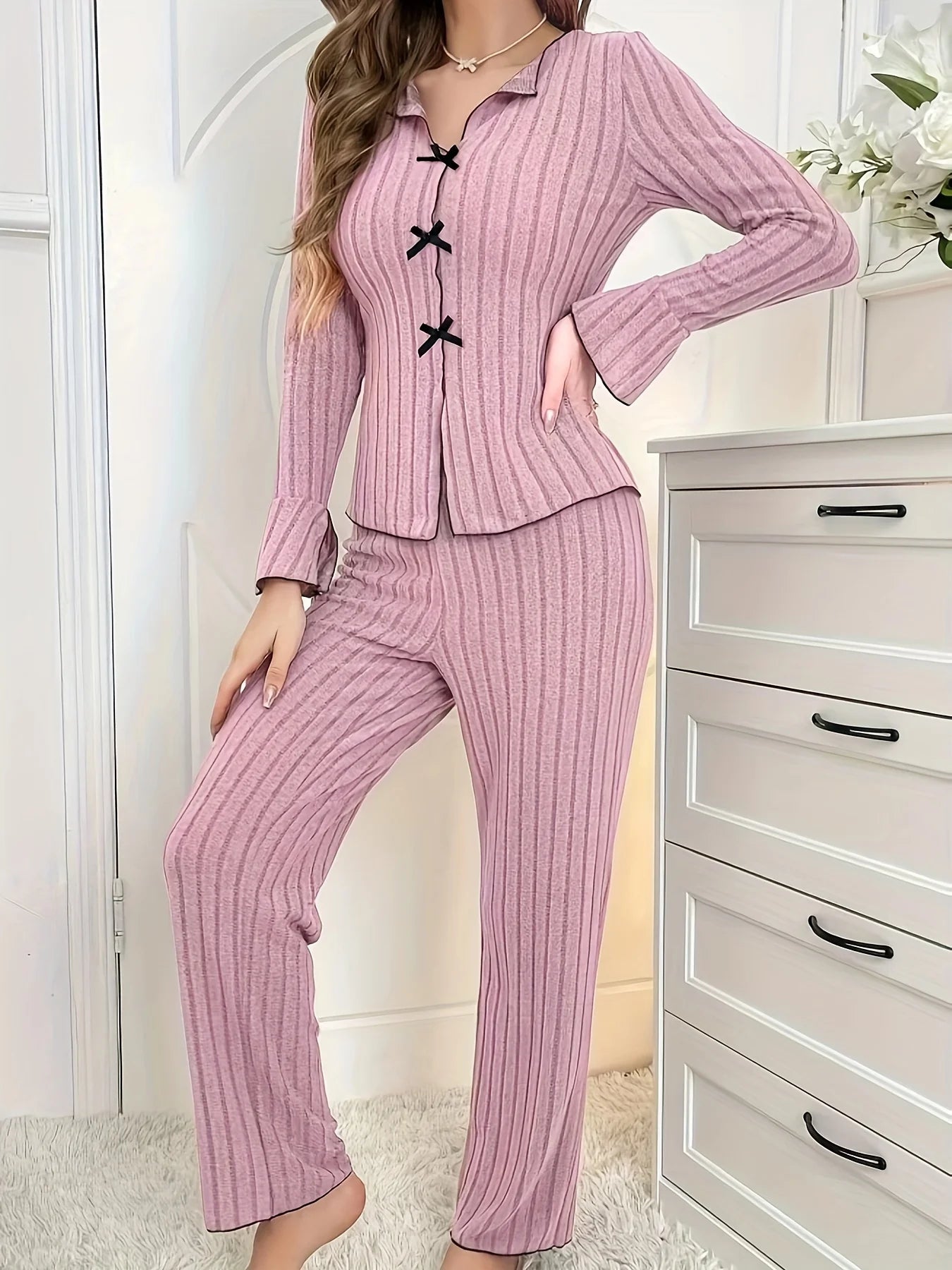 2-teiliges Damen-Pyjama-Set für Herbst und Winter, reine Farbe, elegante Schleife, einfache langärmelige Hose für Damen