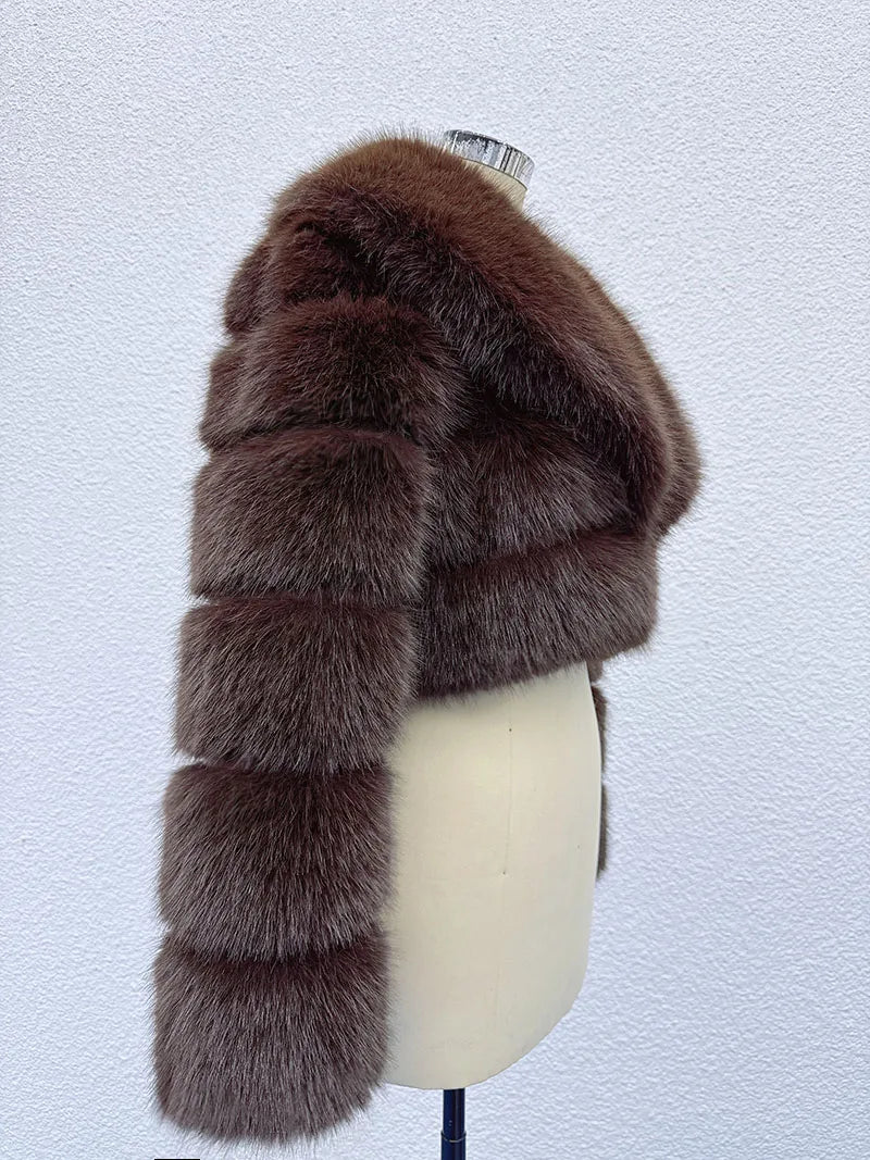 Artikelnummer 0115X Iconic Street Fashion Week Luxuriöser, abgeschnittener Kunstpelzmantel für Damen, Winter, heiße, coole, flauschige Fell-Kurzjacke für Mädchen