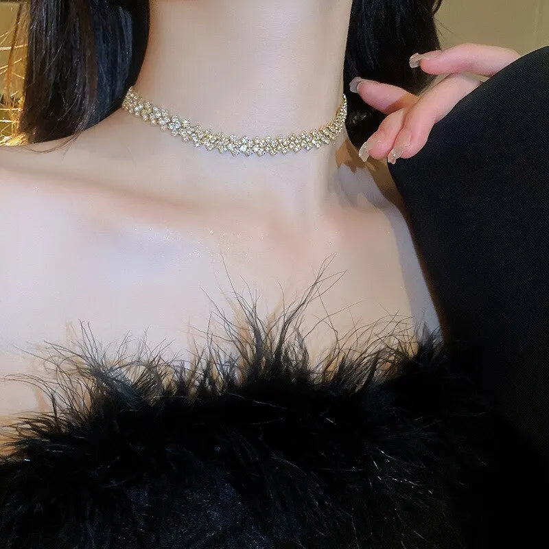Luxuriöse glänzende voller Strass-Halskette für Frauen, personalisierte geometrische Kristall-Halsketten, Hochzeitsschmuck, Party-Geschenke