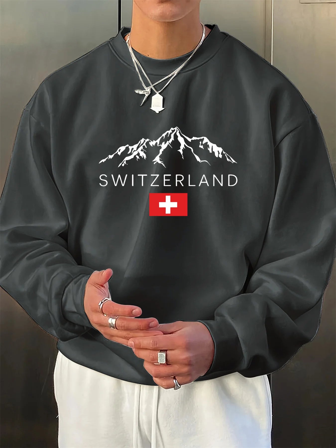 Men's autumn and winter fashionable casual loose SWITZERLAND graphic printed long sleeved round neck sweatshirt