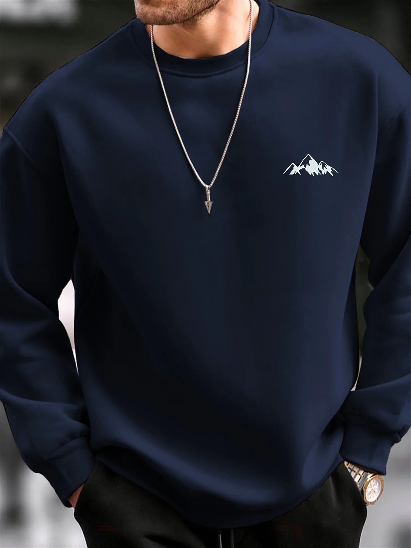 Men's autumn and winter fashionable casual loose mountain graphic print long sleeved round neck sweatshirt