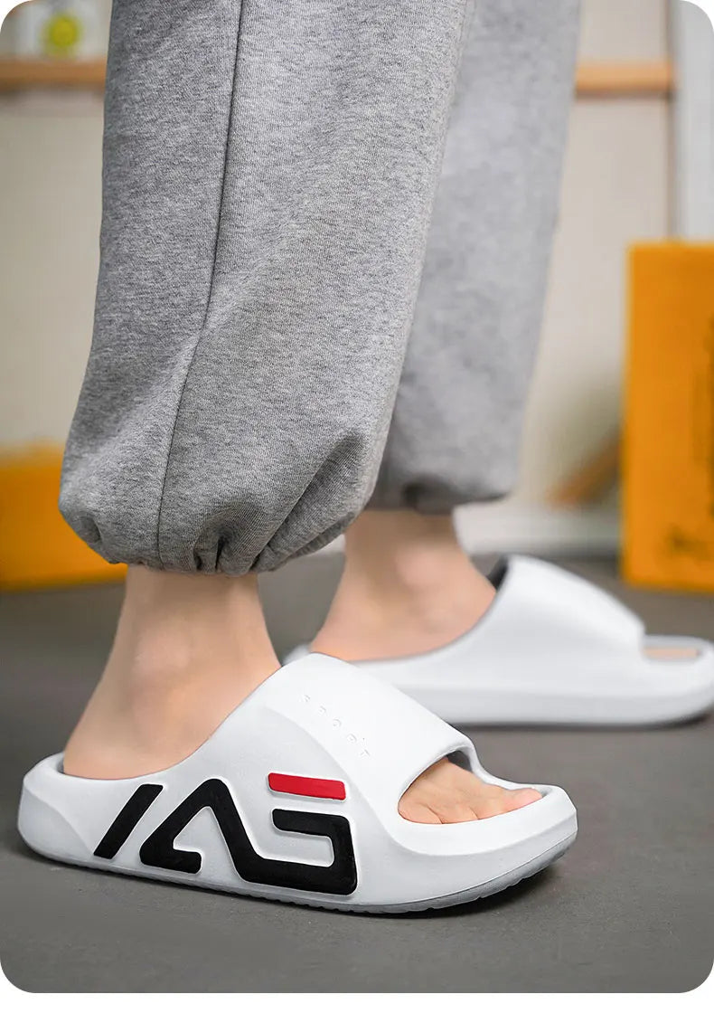 Extra dicke Sohle für Herren, weiches Luftkissen, lässige Hausschuhe, EVA-Sandalen, modische Flip-Flops, Outdoor, Sommer, Strandschuhe am Meer