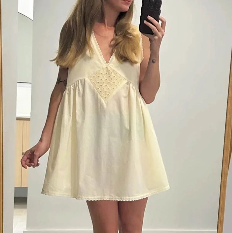 Ausgehen Boho Coquette A-Linie Kleid Damen Spitzenbesatz V-Ausschnitt Minikleid Y2k 90er Jahre Vintage Ästhetisches Sommer Fließendes Swingkleid