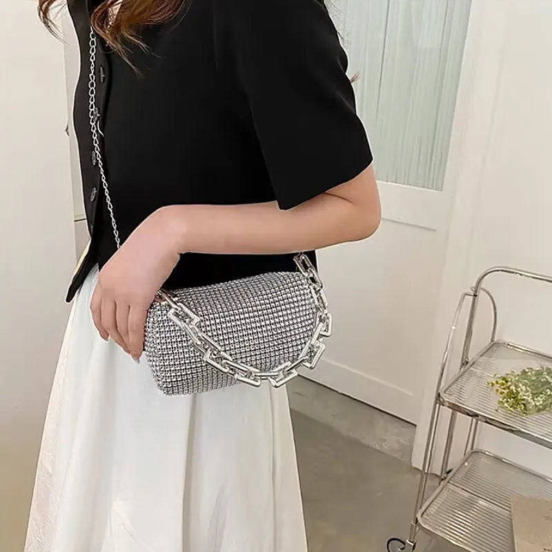 Allover-Beuteltasche mit Strasssteinen, Balltasche mit Glitzerkette, Mini-Umhängetasche für Damen (6,3 x 3,54) Zoll).