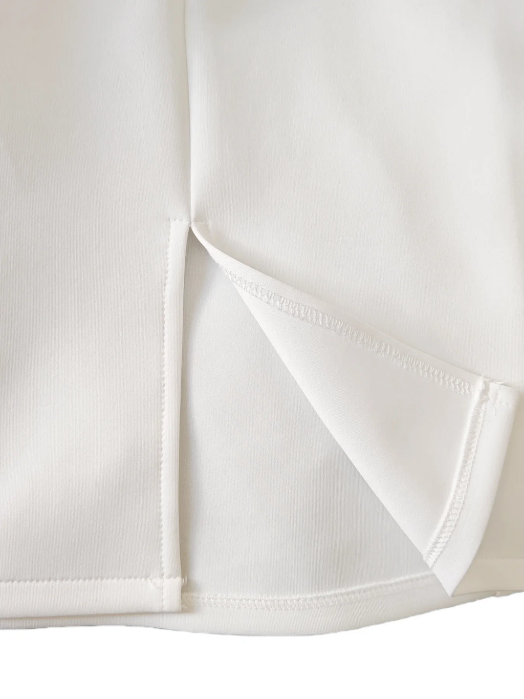Elegantes Ärmelloses Kleid mit Stehkragen Knielang Figurbetont für Damen Urlaubspartys Frühling Sommer Neuerscheinung
