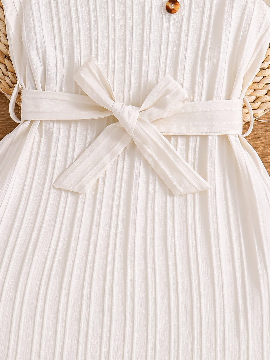 Frühling und Sommer Mädchen Mode Urlaub lässig einfarbig Rundhals fliegende Ärmel Kleid Sommerkleidung + kleine Umhängetasche