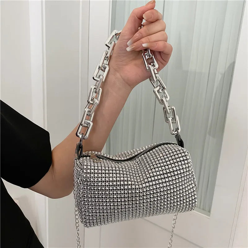 Allover-Beuteltasche mit Strasssteinen, Balltasche mit Glitzerkette, Mini-Umhängetasche für Damen (6,3 x 3,54) Zoll).