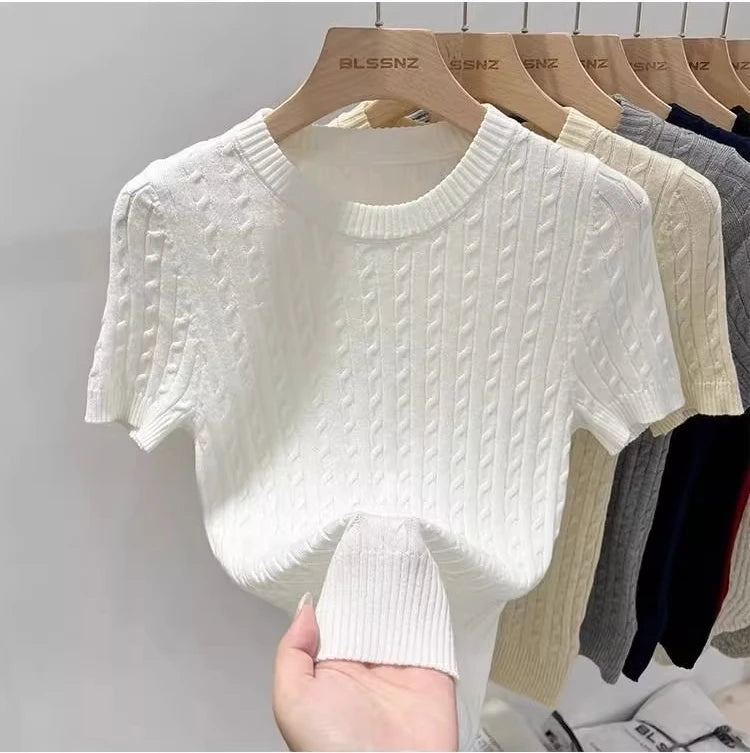 Zjaiss 2026 Sommer Koreanisches Retro Elegantes Textur-Kurzarm-Oberteil mit O-Ausschnitt und Zopfmuster für Damen – Weiches, lässiges, vielseitiges, dünnes T-Shirt