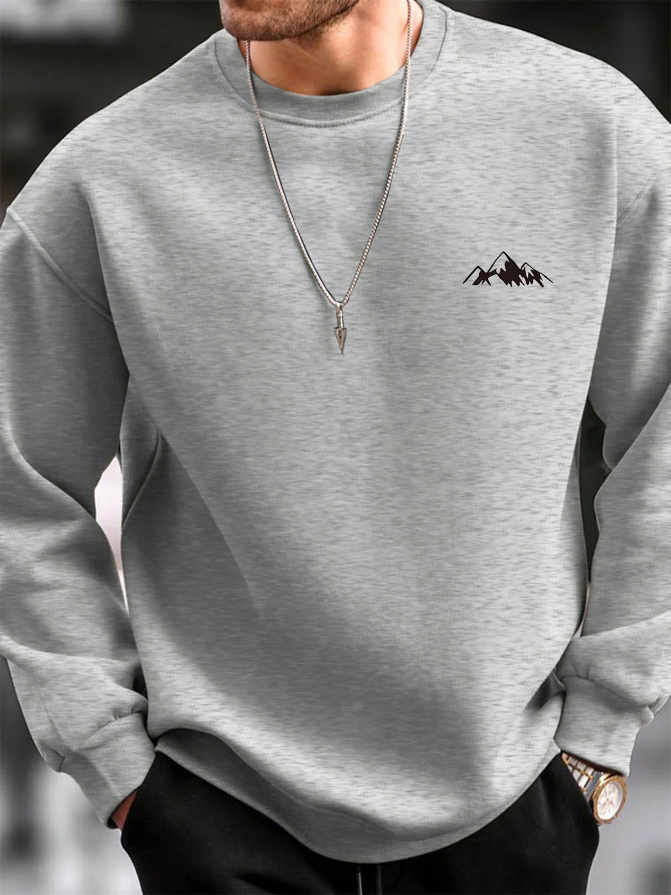 Men's autumn and winter fashionable casual loose mountain graphic print long sleeved round neck sweatshirt