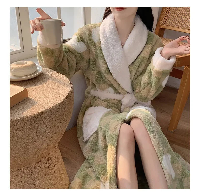 Verdickte Korallen Fleece Robe frauen V-ausschnitt Gürtel Langarm Mid-länge Süße Stil Warme Hause Kleidung Winter Saison