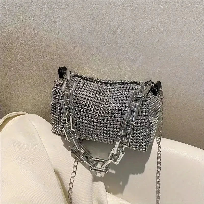 Allover-Beuteltasche mit Strasssteinen, Balltasche mit Glitzerkette, Mini-Umhängetasche für Damen (6,3 x 3,54) Zoll).