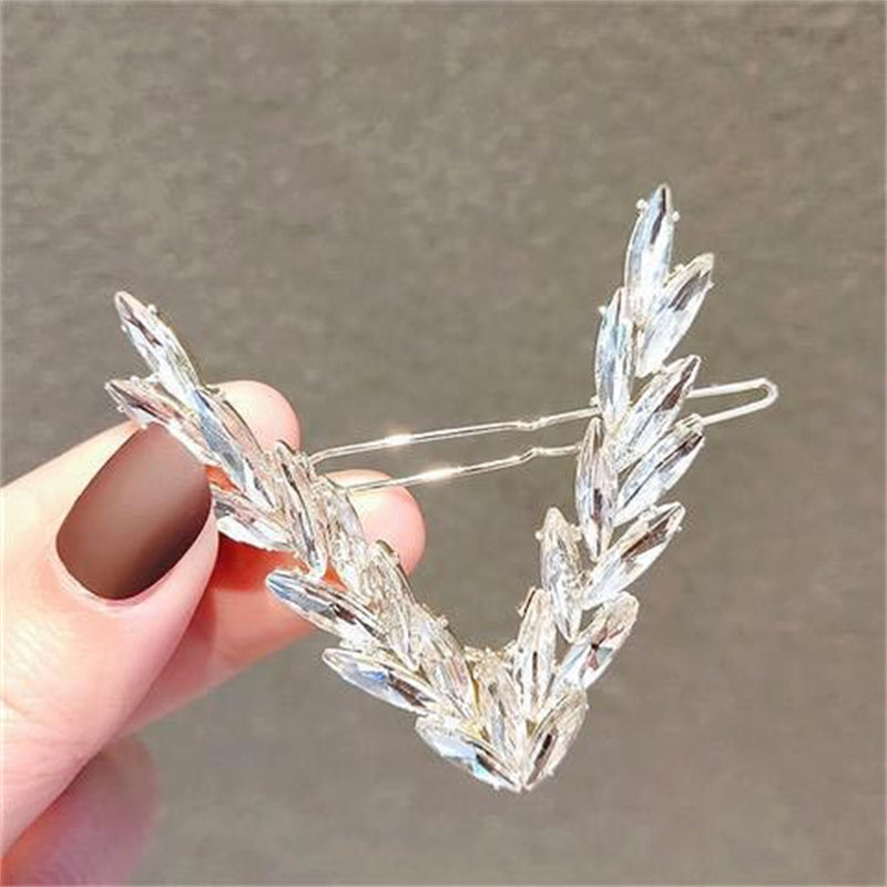 Luxus Glänzende Kristall Haar Clip Für Frauen Koreanische V Form Schnalle Haarnadeln Mädchen Haar Zubehör Headwear Mode Ornamente Geschenk