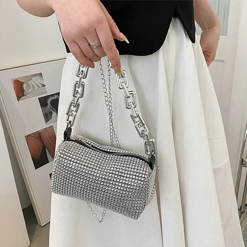 Allover-Beuteltasche mit Strasssteinen, Balltasche mit Glitzerkette, Mini-Umhängetasche für Damen (6,3 x 3,54) Zoll).