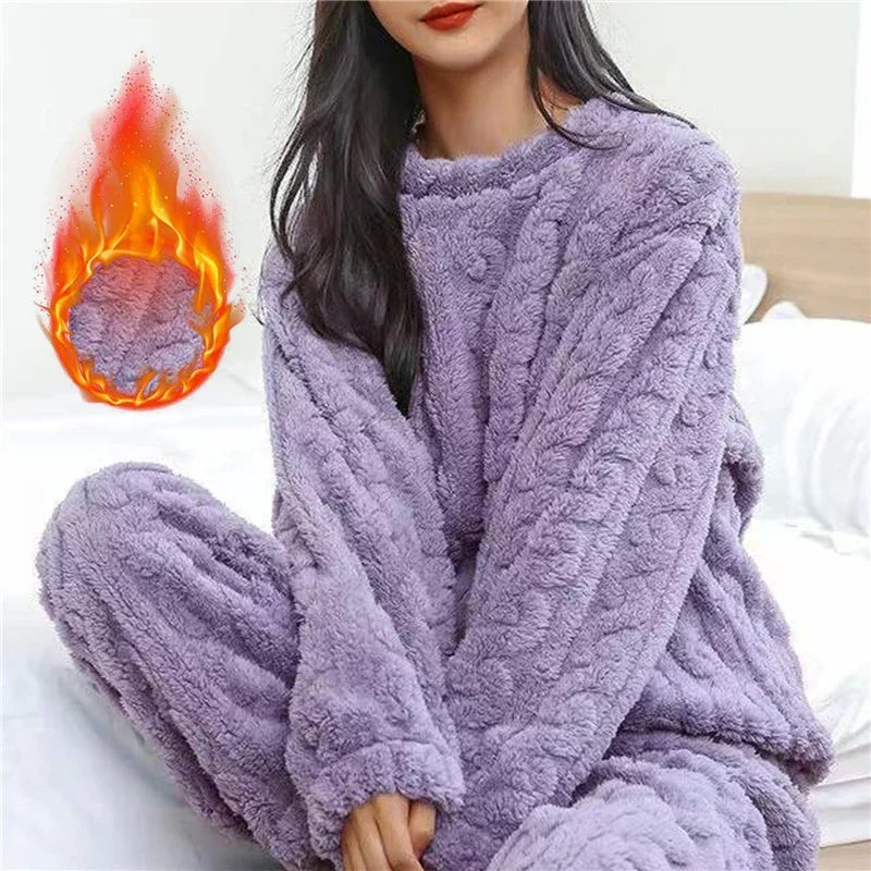 Winter Frauen Pyjamas Set Korallen Samt Flauschigen Homewear Verdickt Zwei Stück Loungewear O Neck Nachtwäsche Weiche Warme Freizeit Anzug
