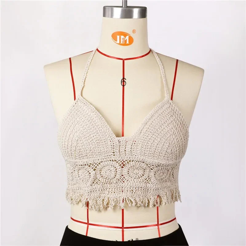 2024 sommer Sexy Strand Kurze Crop Top für Frauen Leichte Aushöhlen Häkeln Quasten Saum Halter Bhs Bustier mit Brust Pads