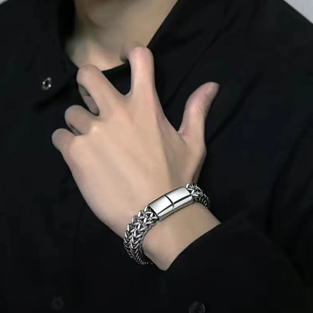 Edelstahl geflochtenes zweireihiges Armband mit Fischschuppenlegierung vorne und hinten mit magnetischer Schnalle und Kielschmuck, neues Modell