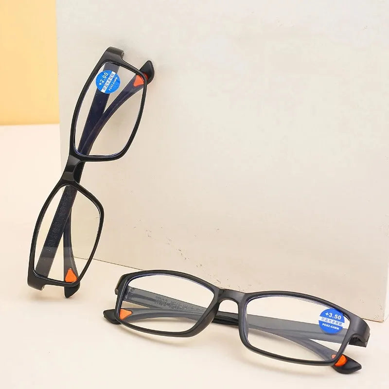 8PCS Männer Lesebrille für Männer Frauen Unisex Ultra-licht Presbyopie Brille Optische Linsen +1,0 +1,5 +2,0 +2,5 +3,0 +3,5 +4,0