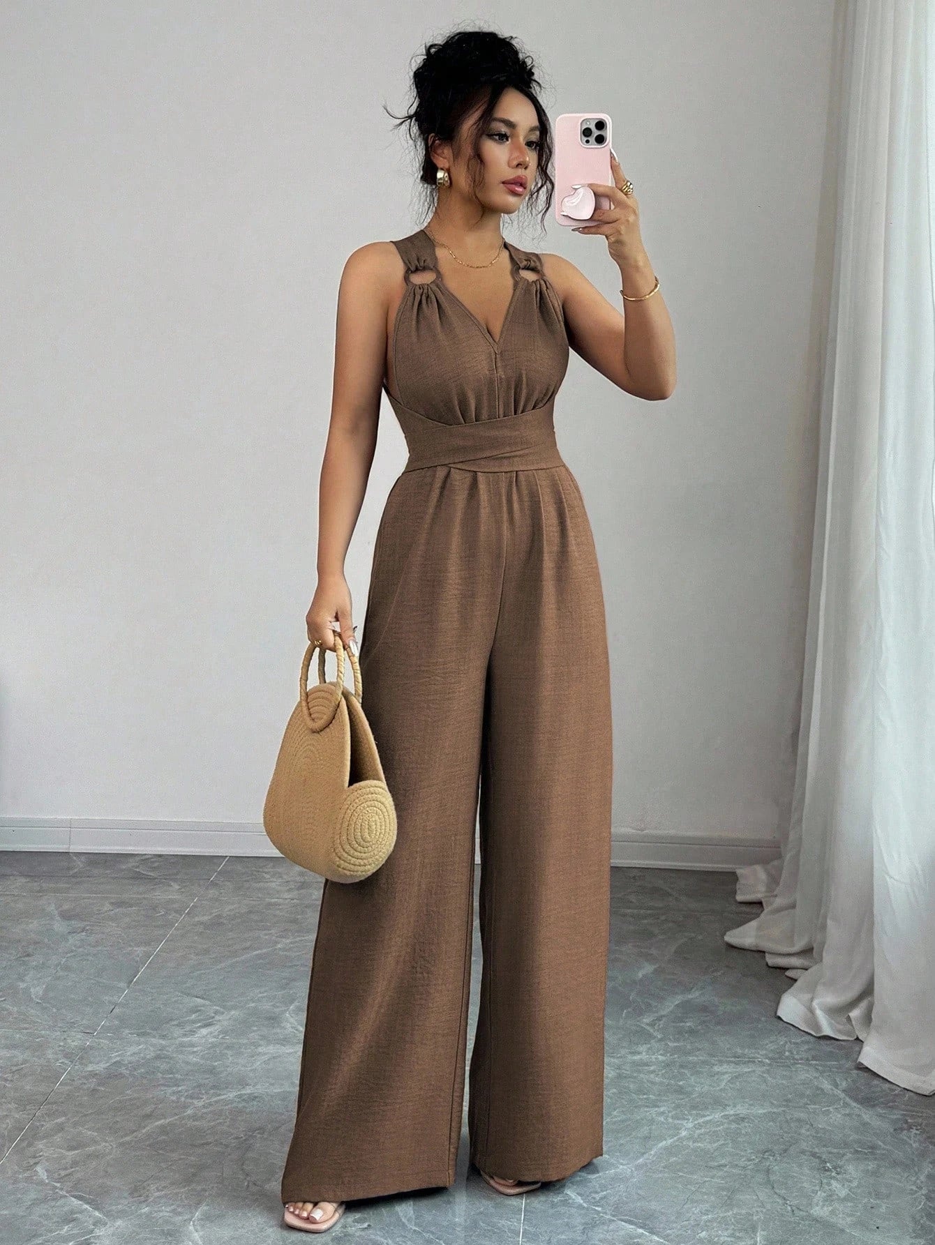 Damen-Overall mit V-Ausschnitt, Bindetaille und weitem Bein, lässige Sommerkleidung, Madeleine-Stil, Sommerbraun