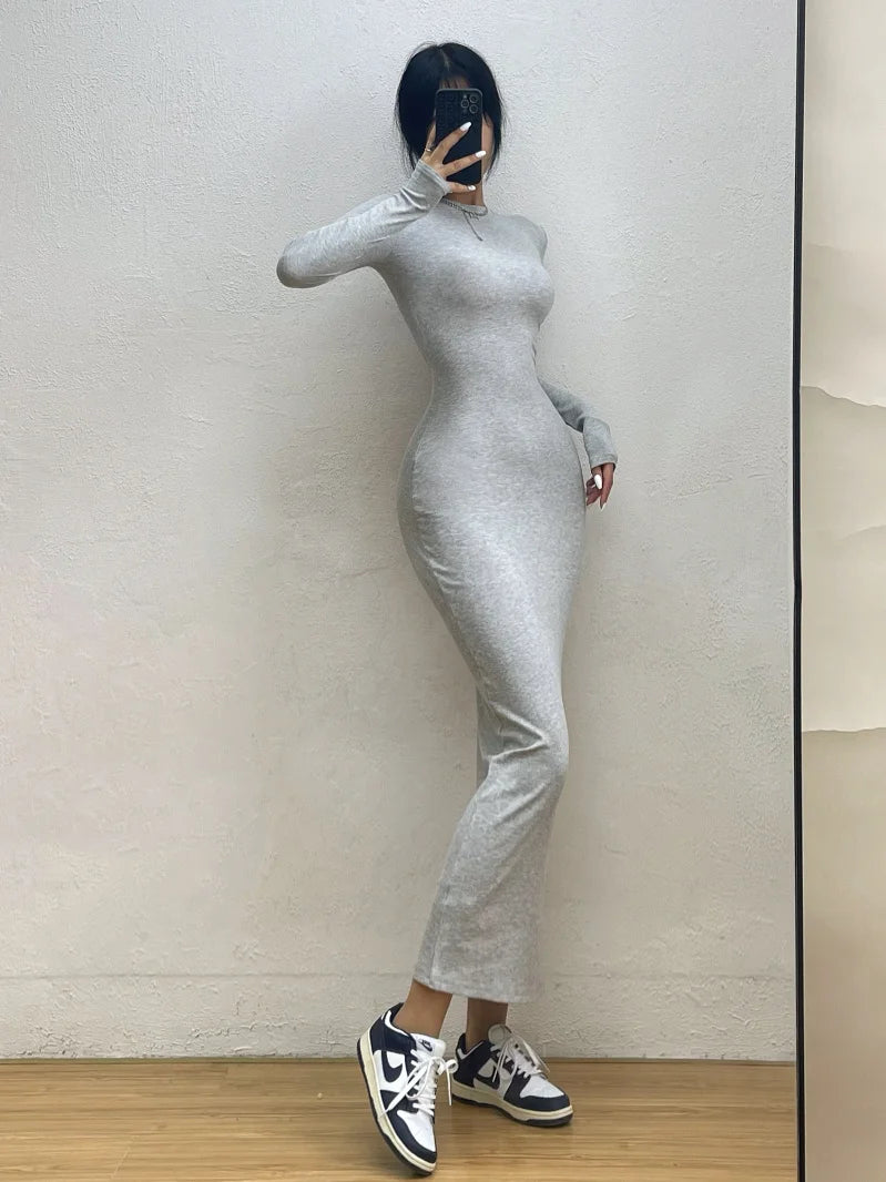 WOMENGAGA Einfache Maxi Langes Kleid Rundhals Langarm Enge Dünne Maxi Kleider Elegante Mode Koreanische Frauen Robe DEH8