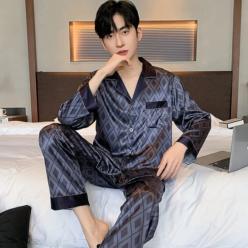 Hohe Qualität Pyjamas Set Männer Frühling Herbst Dünne Polyester Eis Seide Lange ärmeln Nachtwäsche Plus Größe Sommer Hause Kleidung männlichen