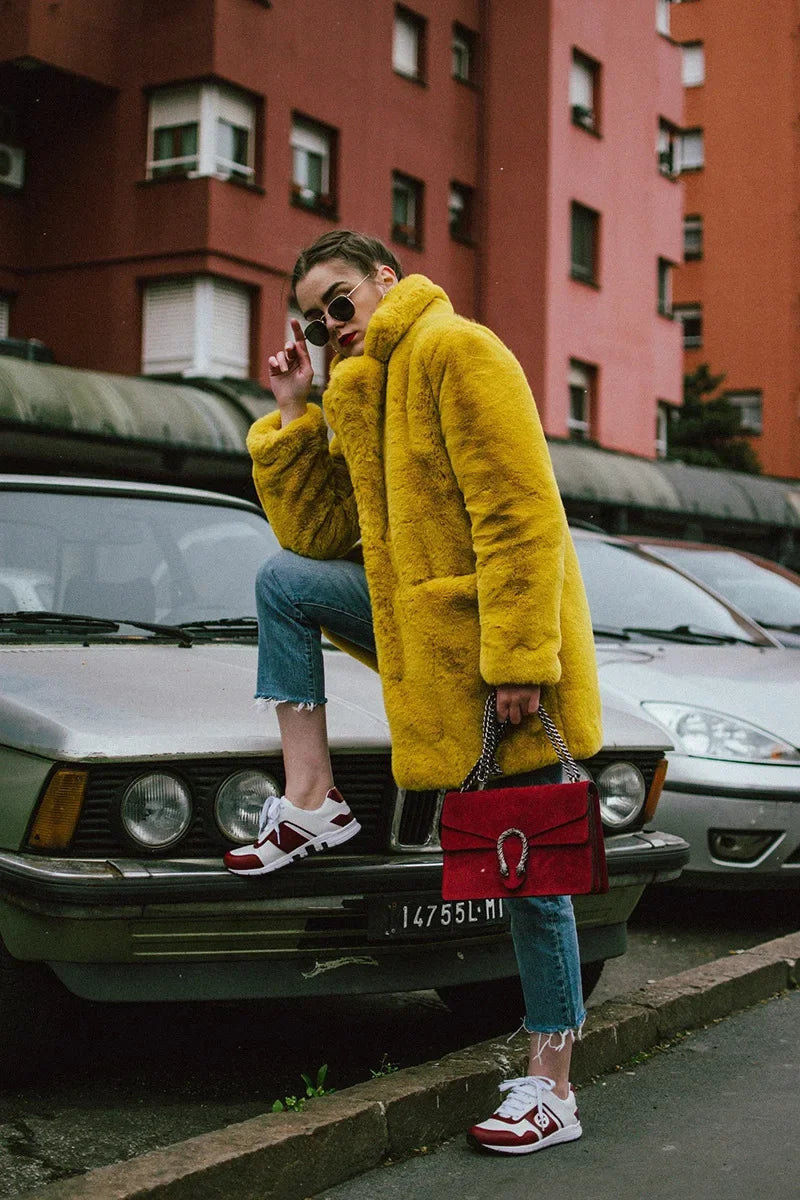 Mittellanger Kunstpelzmantel für Damen, Winter-Plüschjacke, Übergrößenmantel, flauschige Reversjacke, weibliche Oberbekleidung, flauschiges Oberteil