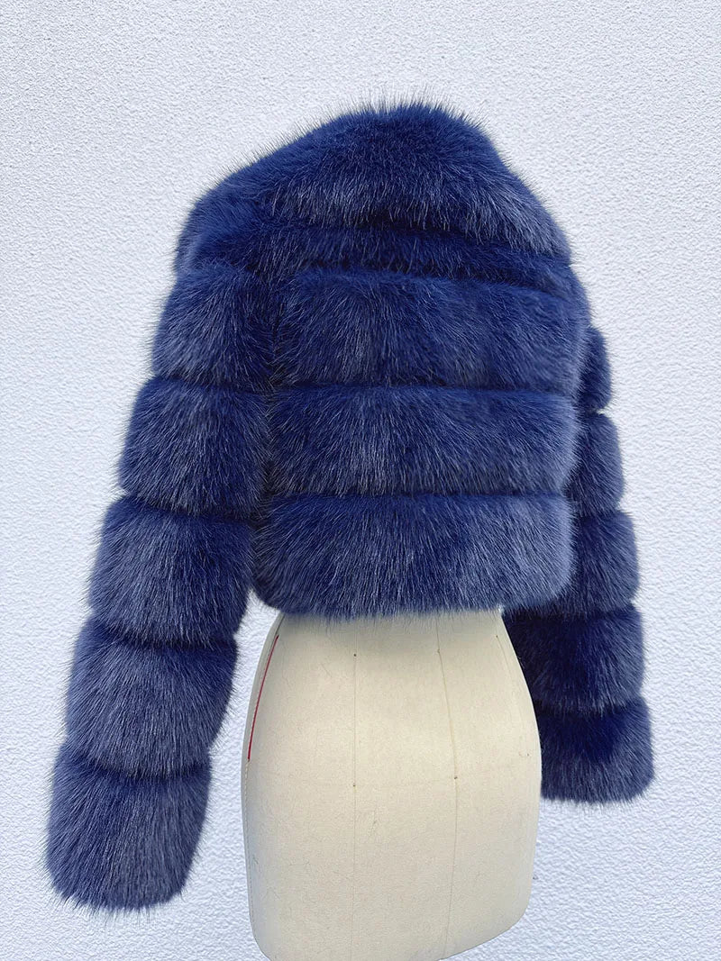Artikelnummer 0115X Iconic Street Fashion Week Luxuriöser, abgeschnittener Kunstpelzmantel für Damen, Winter, heiße, coole, flauschige Fell-Kurzjacke für Mädchen