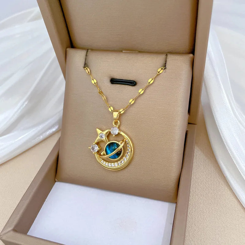 Licht Luxus Titan Stahl Stern Serie Halskette für Frauen Gold Farbe Planet Mond Astronaut Anhänger Halsketten Schmuck Geschenke