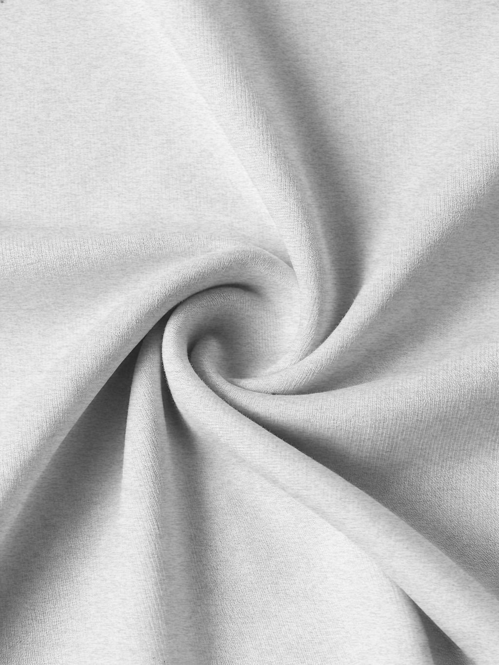 Modisches zweiteiliges Set für Damen: ein hochgeschlossenes, figurbetontes Langarm-Oberteil und weit geschnittene Hose mit Kordelzug.
