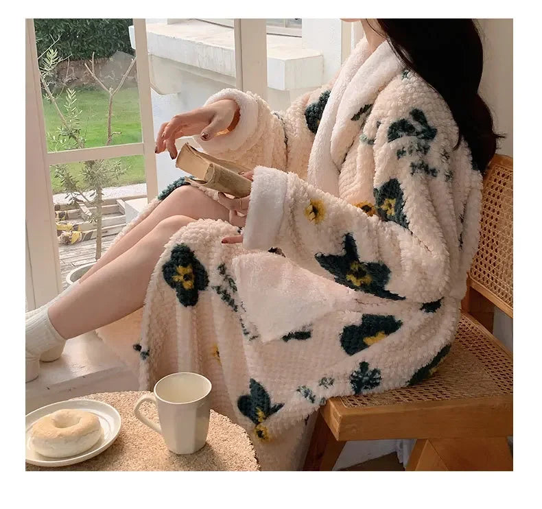 Verdickte Korallen Fleece Robe frauen V-ausschnitt Gürtel Langarm Mid-länge Süße Stil Warme Hause Kleidung Winter Saison