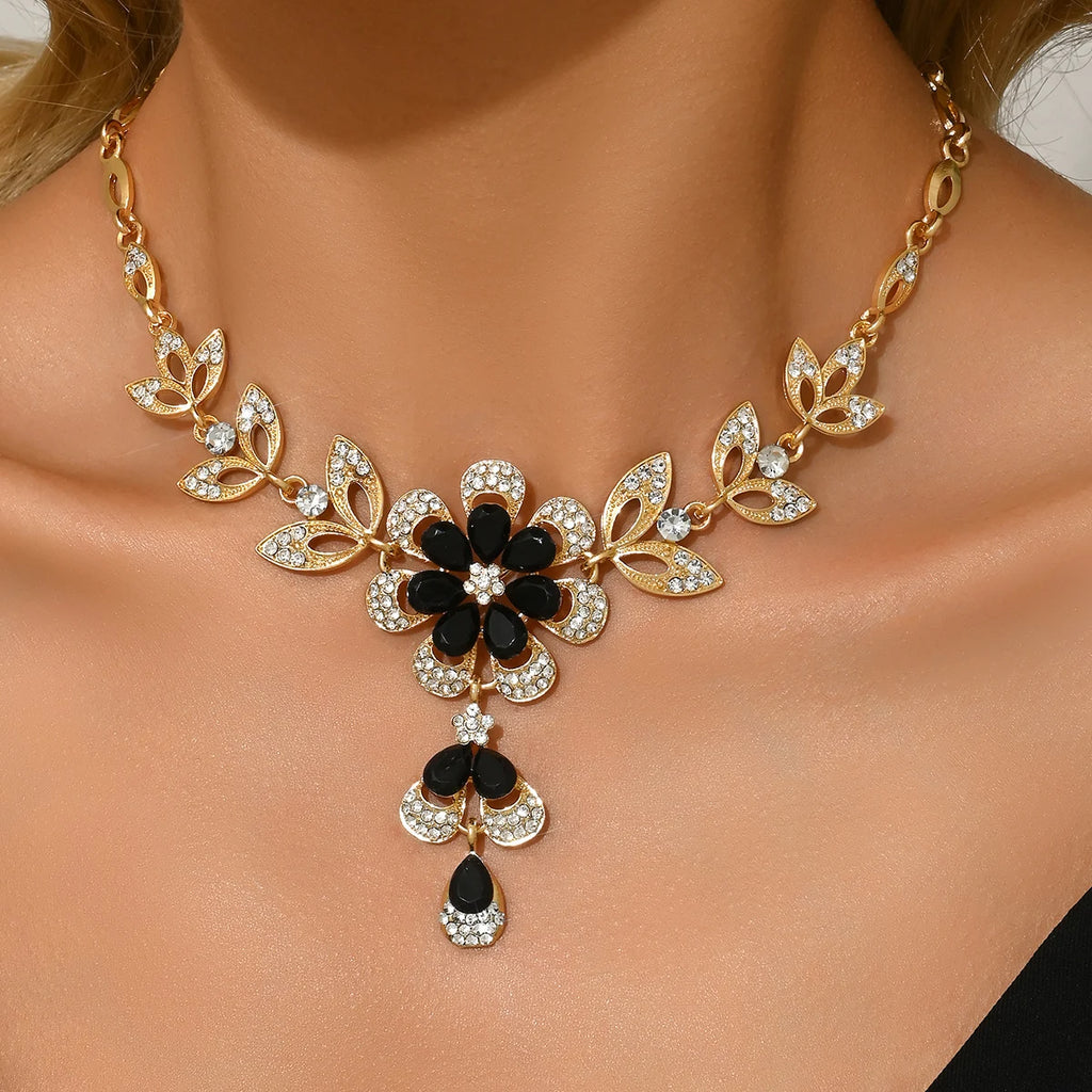 1PC Damenmode Blumendesign Halskette Schmuck Geeignet für Datum, Party, Festival Geschenke-2174