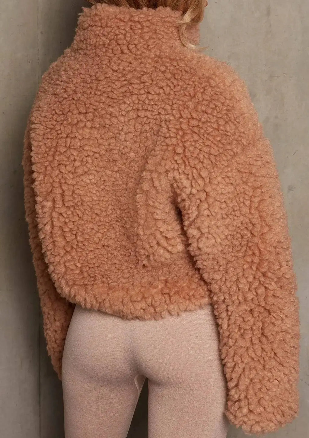 2026 herbst Winter Pelz Kleidung Neue Warme Verdicken Plüsch Strickjacke Kurze Jacke Lamm Wolle Mantel Frauen Outwear