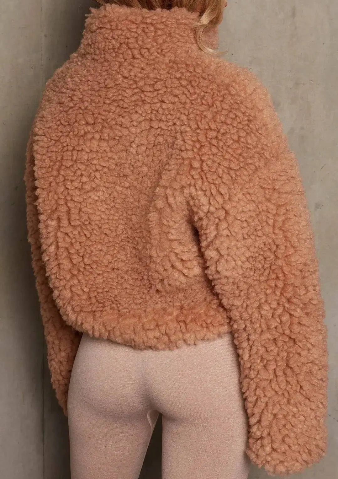 2026 herbst Winter Pelz Kleidung Neue Warme Verdicken Plüsch Strickjacke Kurze Jacke Lamm Wolle Mantel Frauen Outwear