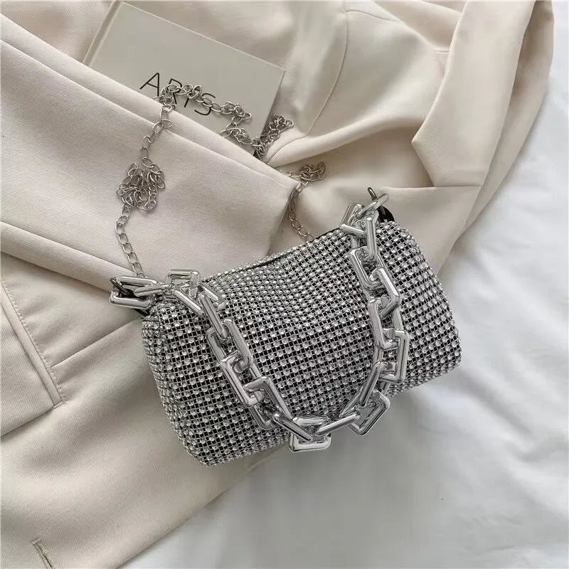 Allover-Beuteltasche mit Strasssteinen, Balltasche mit Glitzerkette, Mini-Umhängetasche für Damen (6,3 x 3,54) Zoll).