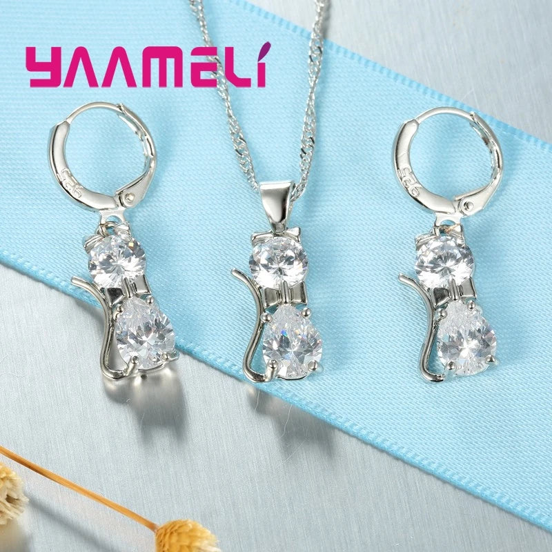 Echtes 925er-Sterlingsilber, farbige Schmucksets für Damen und Mädchen, glänzender österreichischer Kristall, niedliche Katze, Anhänger, Halskette, Huggie-Ohrring