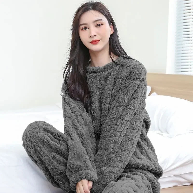 Thickened Coral Fleece Pajamas Set Women's Winter Home Clothes Sleepwear Velvet Material Warm Cozy Winter New Arrival