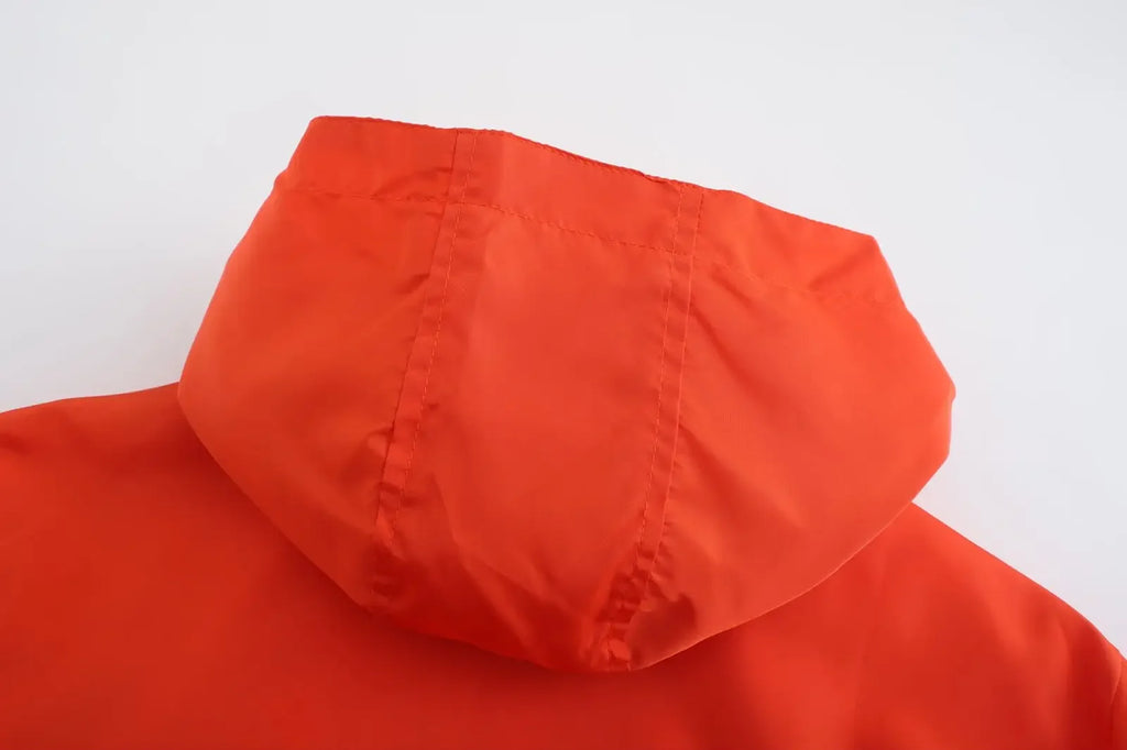 Lässige bedruckte Kapuzenjacke für Frühling und Herbst, modische neue wind- und wasserdichte Outdoor-Sportbekleidung für Herren