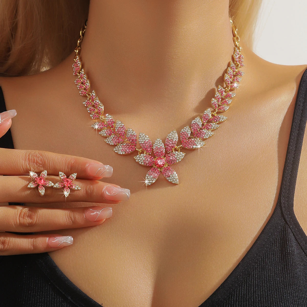 3-teiliges Damen-Schmuckset mit modischer Blumen-Halskette und Ohrringen, elegantes und hochwertiges Design, geeignet für Party- und Festivalgeschenke-8495