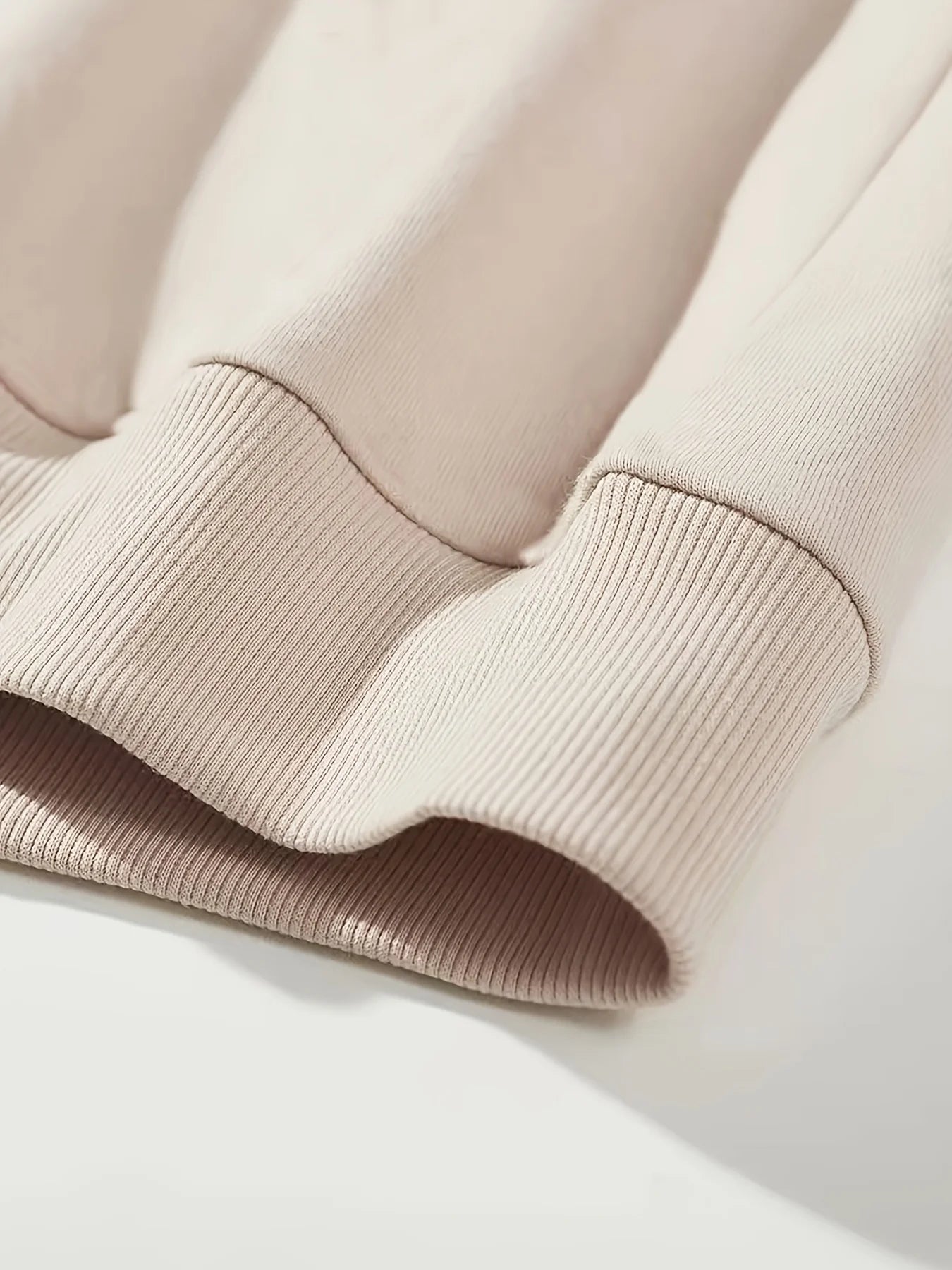 Men's autumn and winter fashionable casual loose bull graphic printed long sleeved round neck sweatshirt