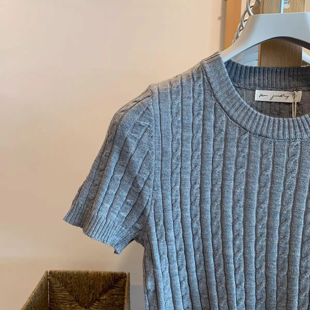 Zjaiss 2026 Sommer Koreanisches Retro Elegantes Textur-Kurzarm-Oberteil mit O-Ausschnitt und Zopfmuster für Damen – Weiches, lässiges, vielseitiges, dünnes T-Shirt