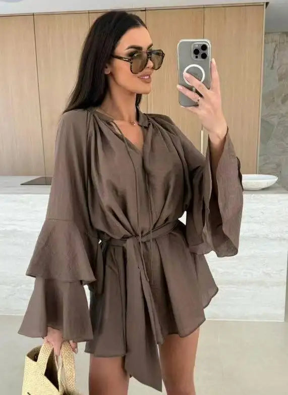 Süße ausgestellte Ärmel Kleider für Frauen 2025, sexy tiefer V-Ausschnitt, modisches Minikleid, Frühling, Sommer, Schnürung, solides Kleid, Robe Femme