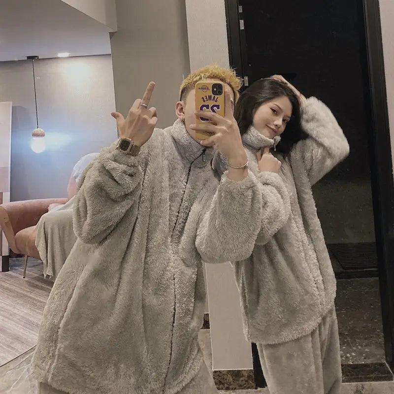 Neue Korallen Samt Hause Tragen Männer Koreanische Paare Pyjamas frauen Winter Gepolsterte Verdickte Strickjacke Kann Draußen Getragen Werden Einfache anzug