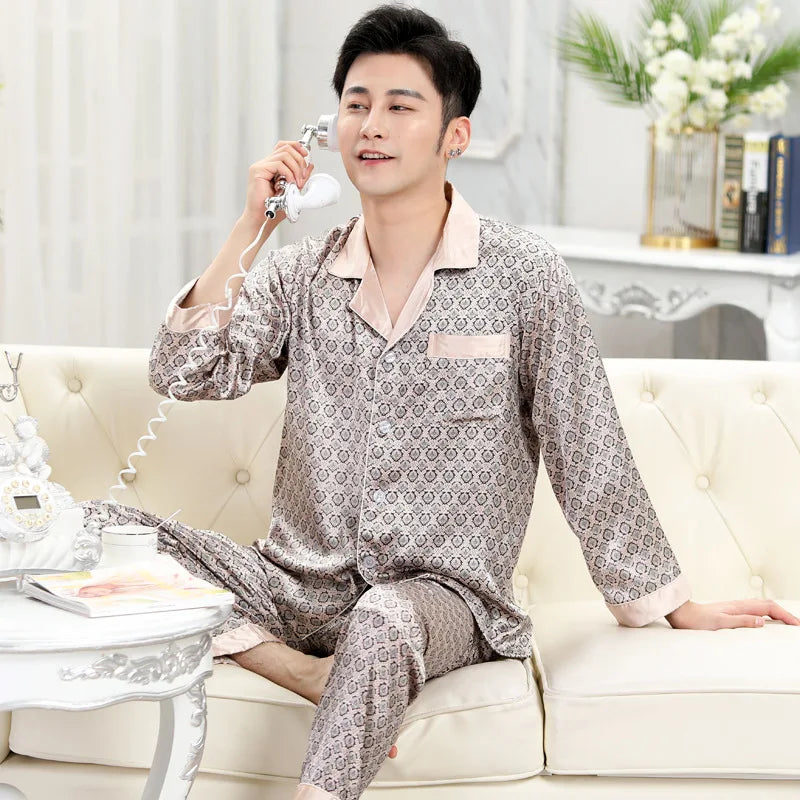 Hohe Qualität Pyjamas Set Männer Frühling Herbst Dünne Polyester Eis Seide Lange ärmeln Nachtwäsche Plus Größe Sommer Hause Kleidung männlichen